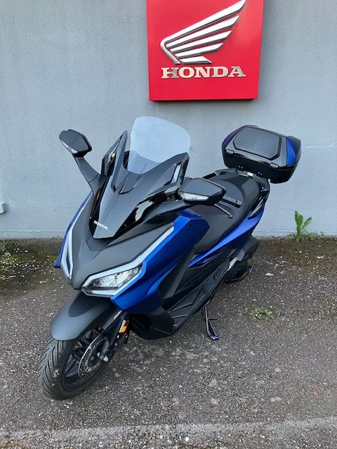 vuillemard motos motos forza 125 bleu a 334